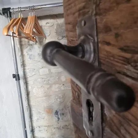 Pace Attraverso Gli Occhi Πανσιόν