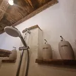 Konukevi Pace Attraverso Gli Occhi