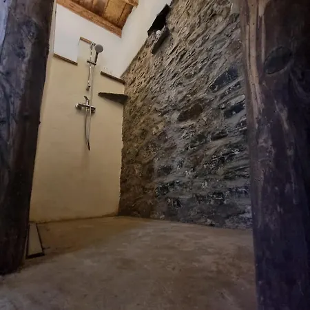 Pace Attraverso Gli Occhi 招待所