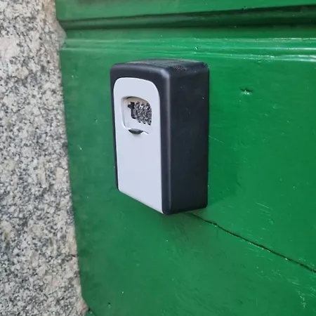 Pace Attraverso Gli Occhi